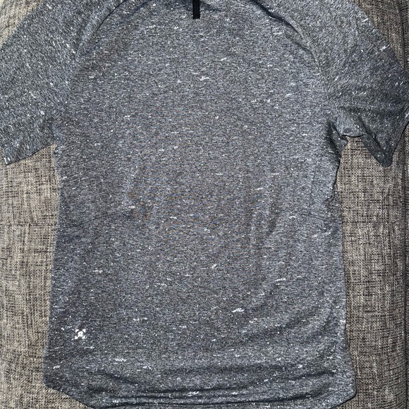 Lululemon Men's Gray Speckled T-Shirt - Picture 3 of 3